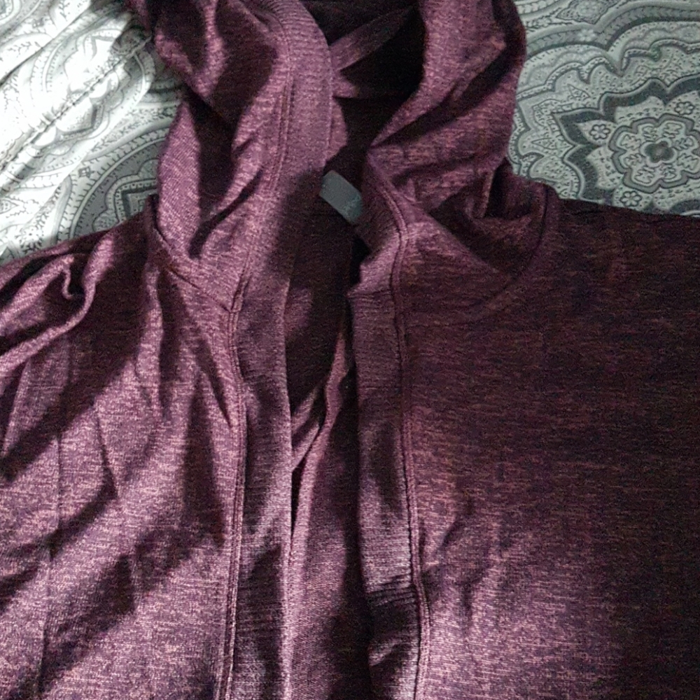 Maroon open cardigan